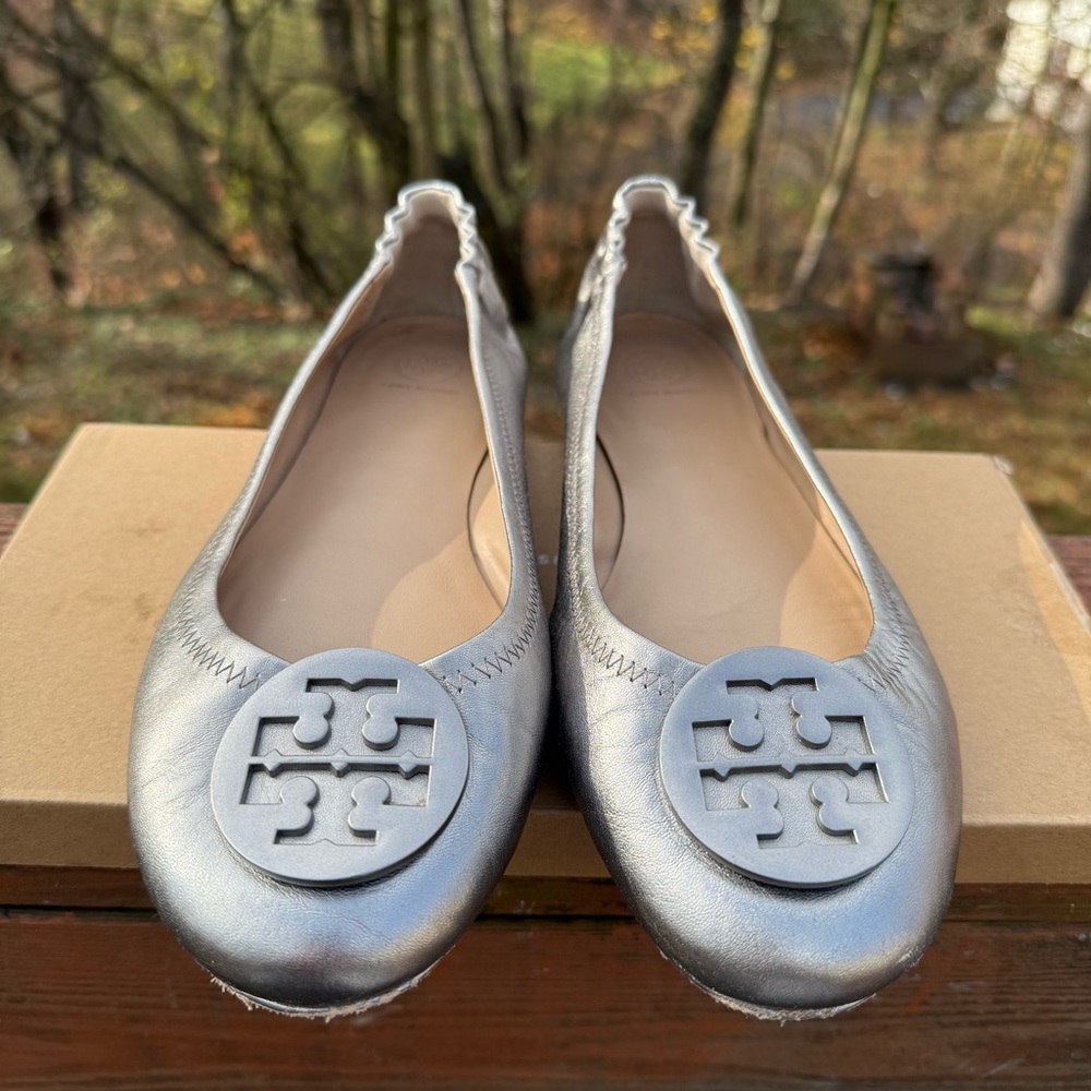 Tory Burch Reva Silver Ballet Flats
